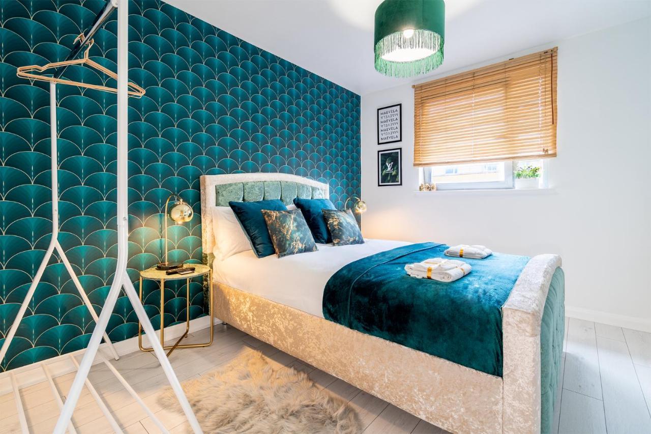 Maevela Apartments - Ultra Lavish Luxury 2 Bed Apartment City Centre - With Balcony - Free Secure Parking - Ps4 & Smart Tv'S Birmingham Buitenkant foto