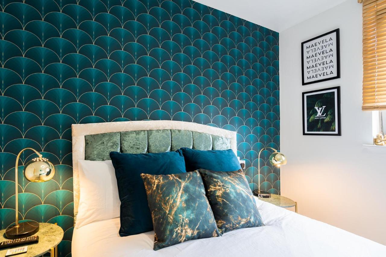 Maevela Apartments - Ultra Lavish Luxury 2 Bed Apartment City Centre - With Balcony - Free Secure Parking - Ps4 & Smart Tv'S Birmingham Buitenkant foto