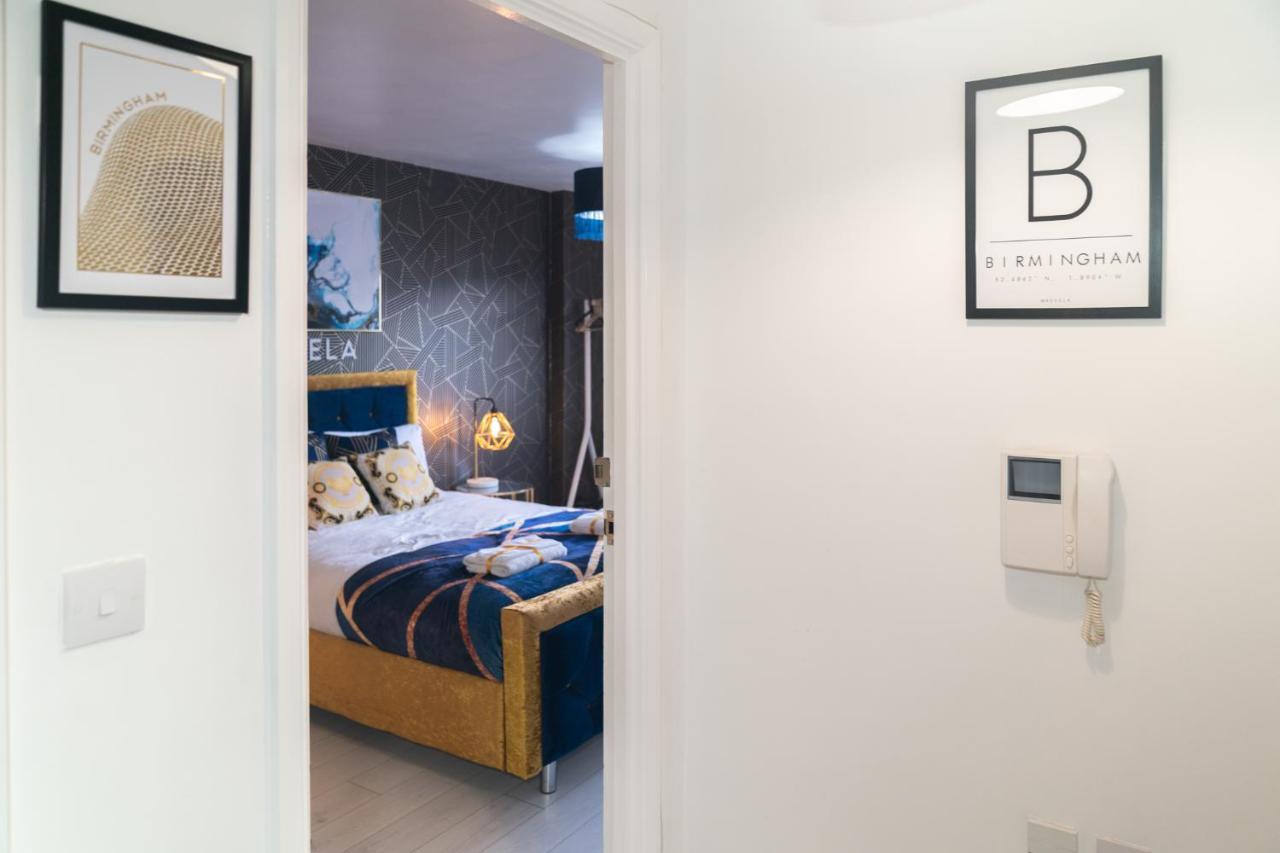 Maevela Apartments - Ultra Lavish Luxury 2 Bed Apartment City Centre - With Balcony - Free Secure Parking - Ps4 & Smart Tv'S Birmingham Buitenkant foto