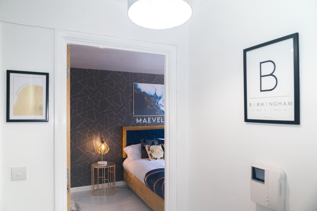 Maevela Apartments - Ultra Lavish Luxury 2 Bed Apartment City Centre - With Balcony - Free Secure Parking - Ps4 & Smart Tv'S Birmingham Buitenkant foto