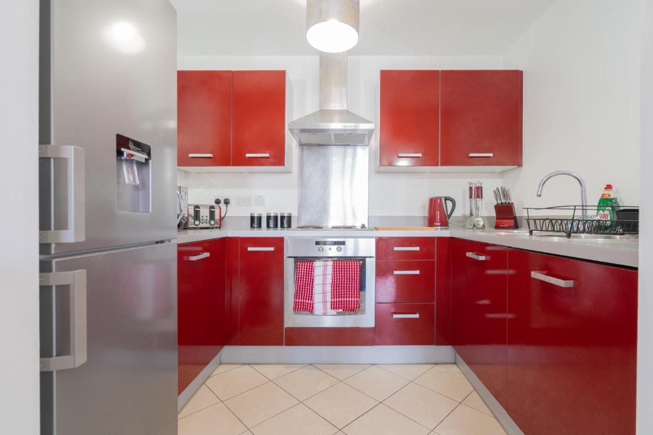 Maevela Apartments - Ultra Lavish Luxury 2 Bed Apartment City Centre - With Balcony - Free Secure Parking - Ps4 & Smart Tv'S Birmingham Buitenkant foto