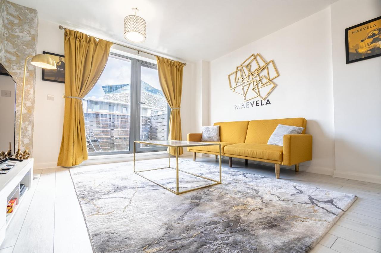 Maevela Apartments - Ultra Lavish Luxury 2 Bed Apartment City Centre - With Balcony - Free Secure Parking - Ps4 & Smart Tv'S Birmingham Buitenkant foto