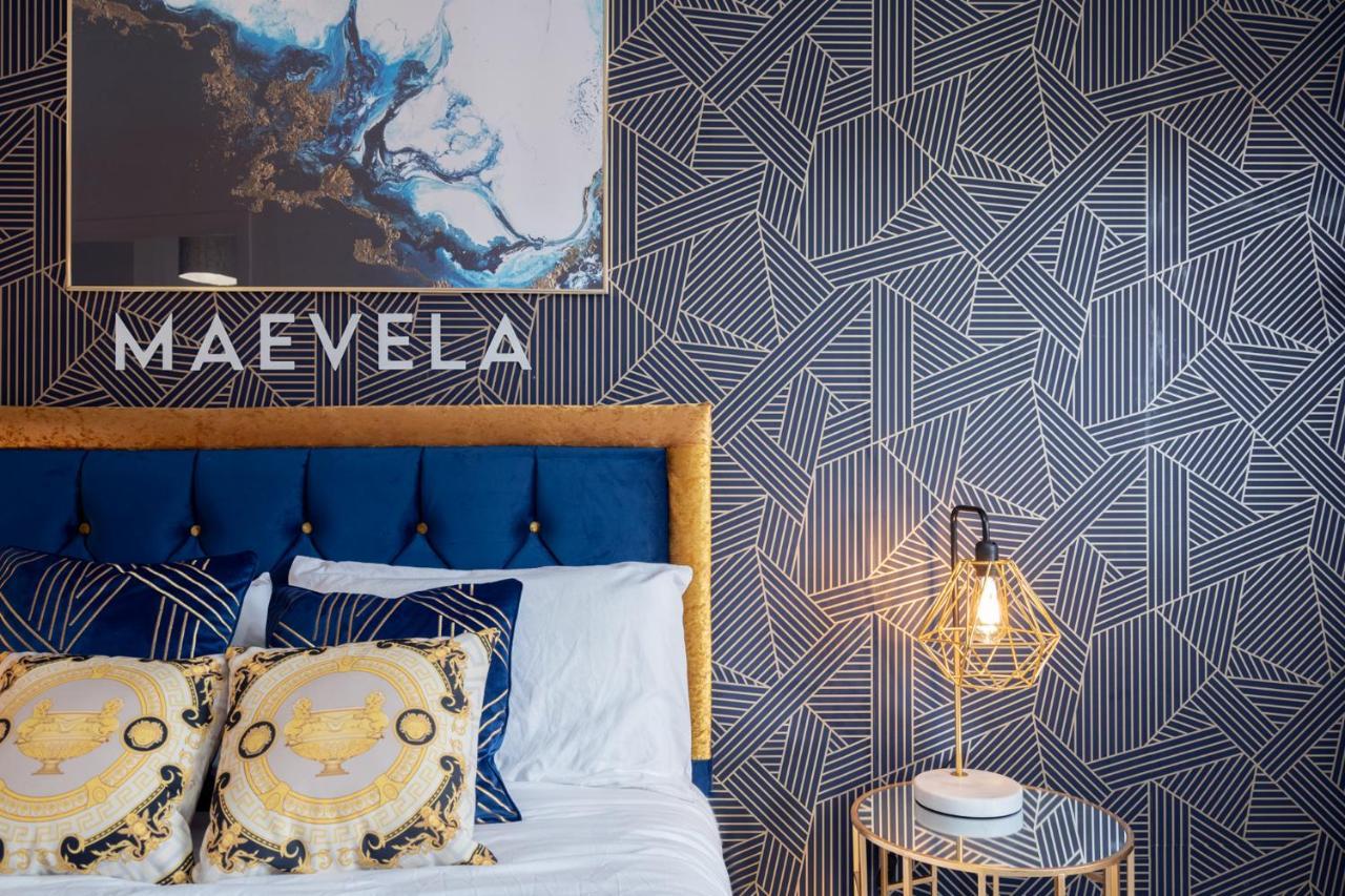 Maevela Apartments - Ultra Lavish Luxury 2 Bed Apartment City Centre - With Balcony - Free Secure Parking - Ps4 & Smart Tv'S Birmingham Buitenkant foto